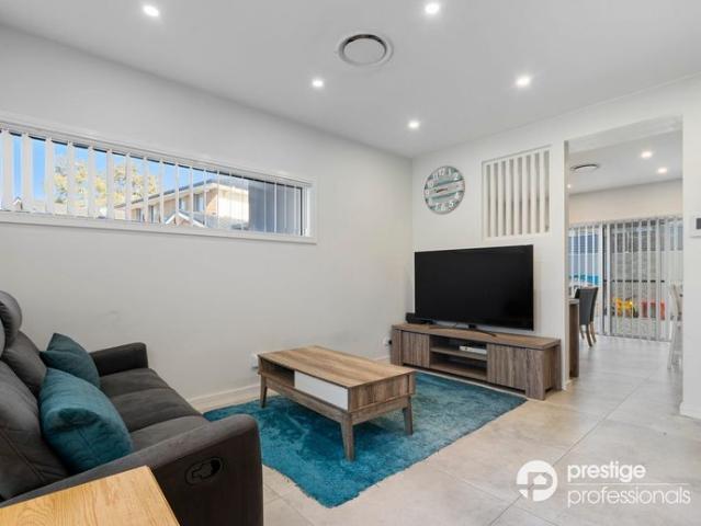 Townhouse for rent in Sydney, New South Wales