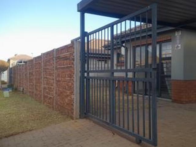 House for rent in Alberton
