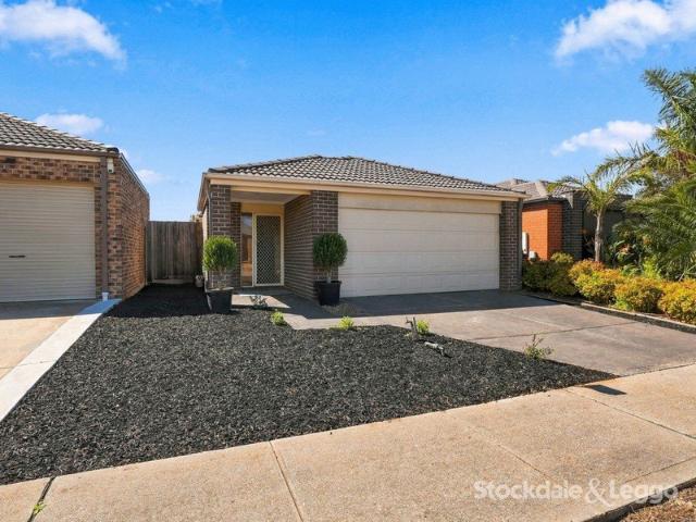 House for sale in Thoroughbred Park, Melbourne