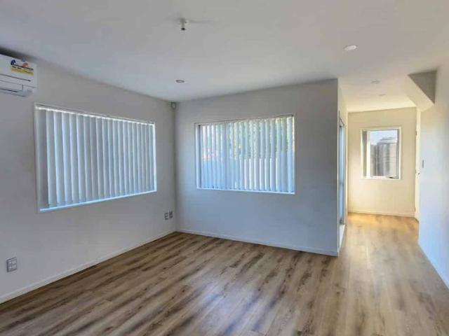 House for rent in Manurewa, Oroua County