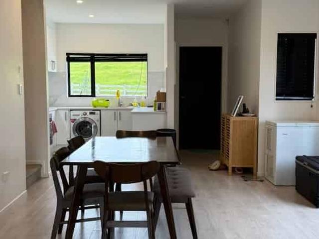 Townhouse for rent in Papakura