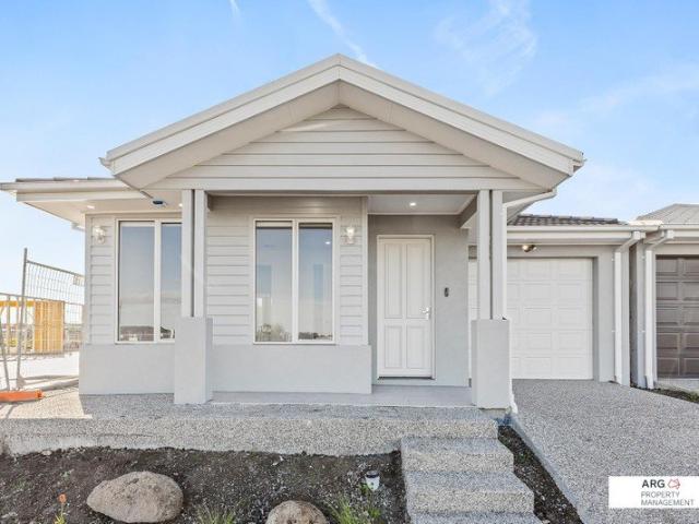 Townhouse for rent in Camerons Creek, Victoria
