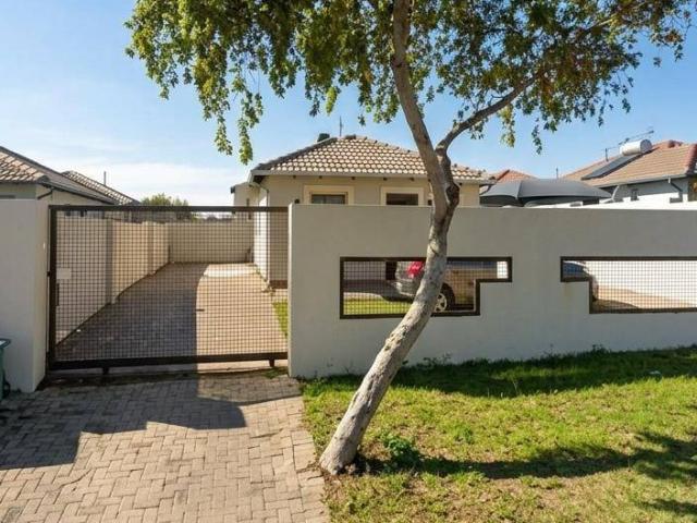 House for rent in Goedehoop, Laingsburg Local Municipality