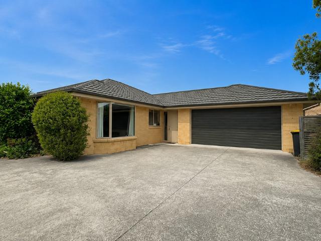 House for rent in Chaslands, Canterbury