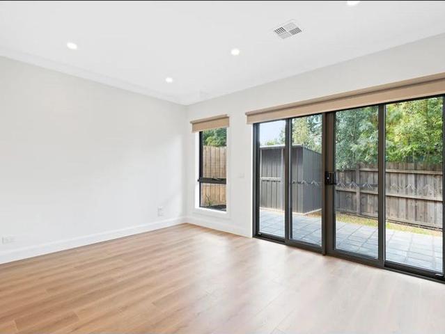 Townhouse for rent in Camerons Creek, Victoria