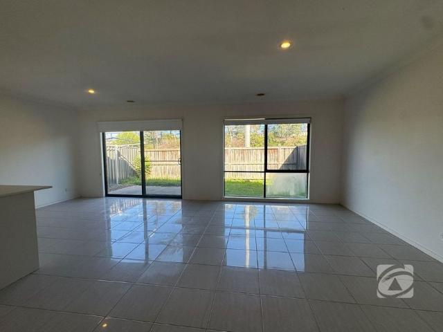 Townhouse for rent in Camerons Creek, Victoria
