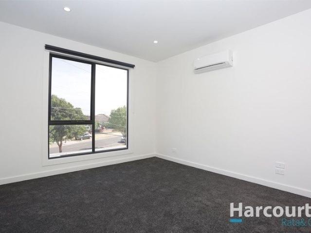 Townhouse for rent in Camerons Creek, Victoria