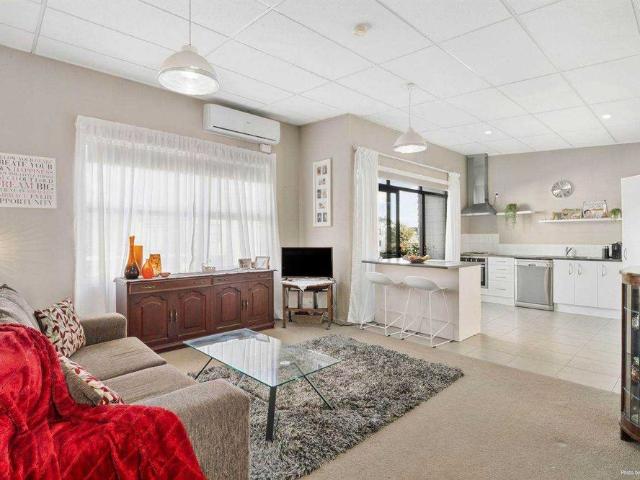 Apartment for rent in Ōtara-Papatoetoe, East Tamaki