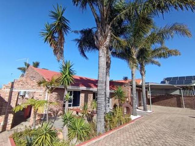 Townhouse for sale in Groot Brak Rivier, Western Cape