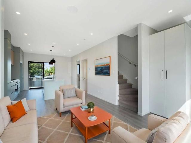 Townhouse for rent in West Harbour, Upper Harbour