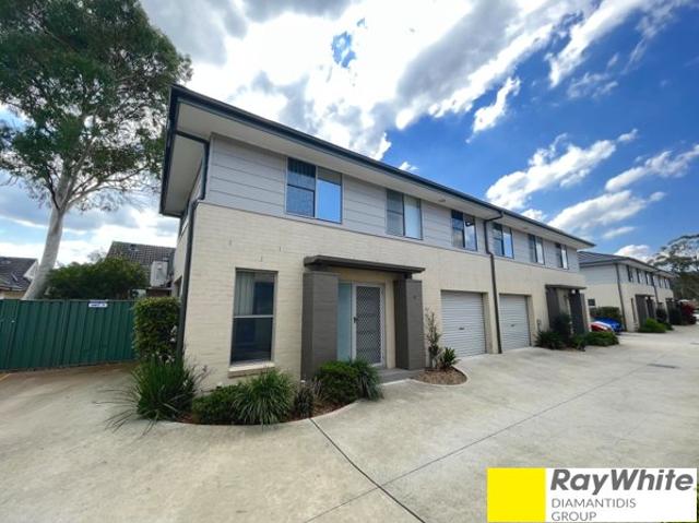 Townhouse for rent in Sydney, New South Wales