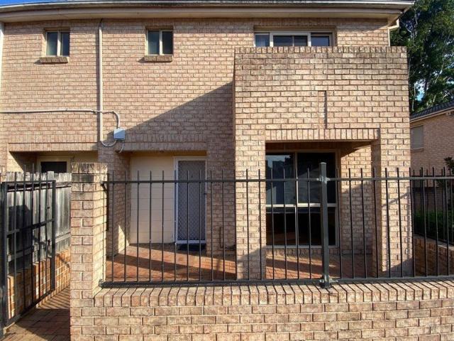 Townhouse for rent in Auburn, Sydney