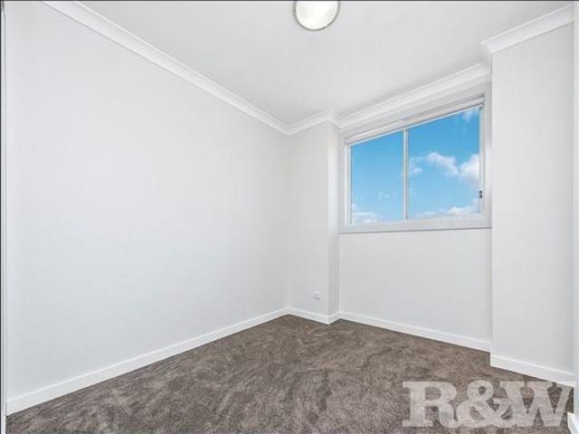 Townhouse for rent in Sydney, New South Wales