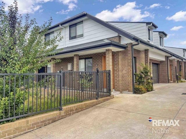 Townhouse for rent in Sydney, New South Wales