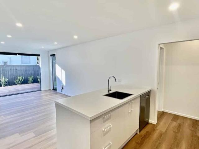Apartment for rent in Heathcote, Canterbury