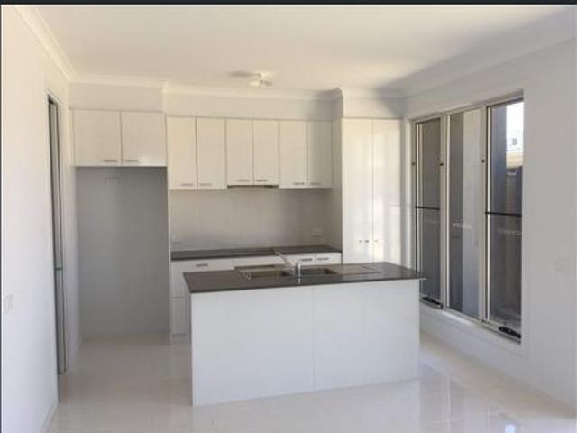 Townhouse for rent in Camerons Creek, Victoria