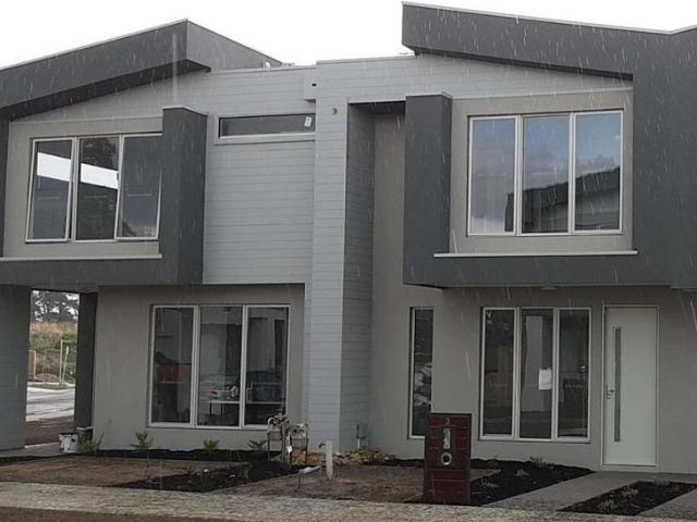 Townhouse for rent in Camerons Creek, Victoria