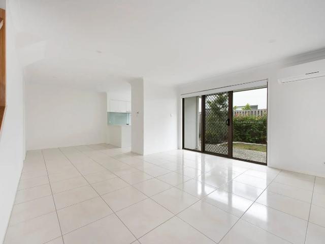 Townhouse for rent in The Meadows, Greater Brisbane