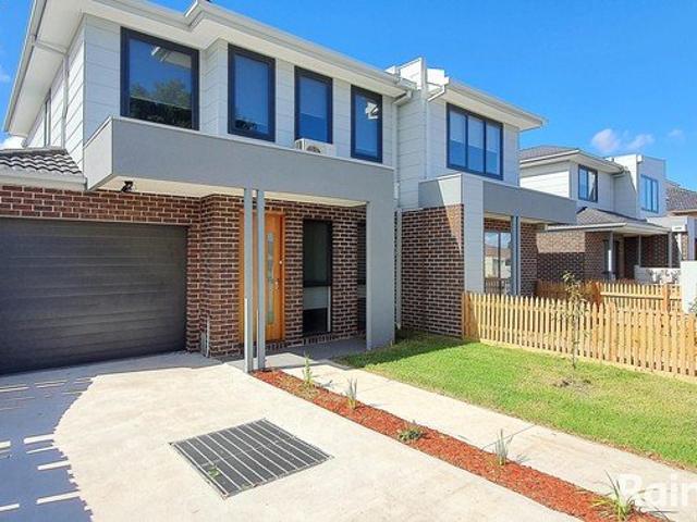 Townhouse for rent in Camerons Creek, Victoria