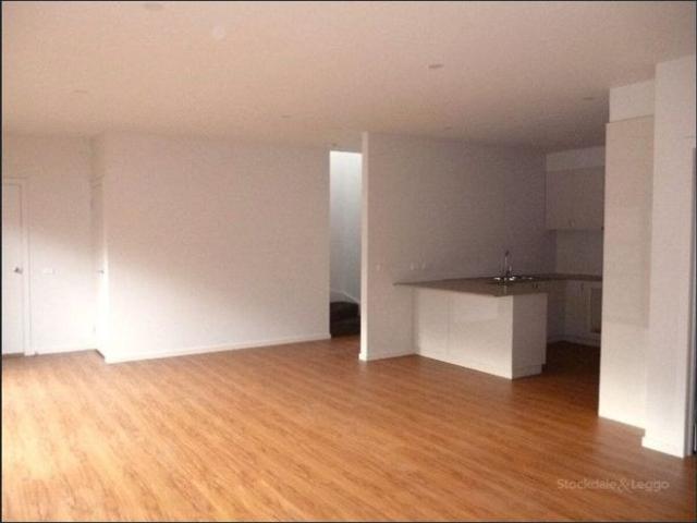 Townhouse for rent in Camerons Creek, Victoria