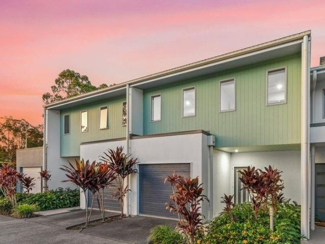 Townhouse for rent in Toombul, Queensland