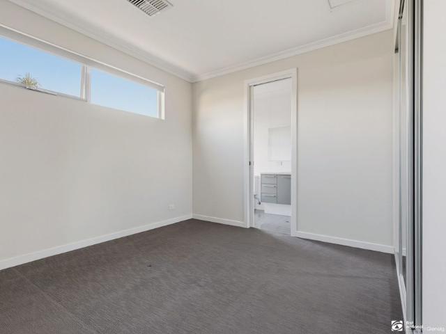 Townhouse for rent in Horseshoe Creek, South Australia