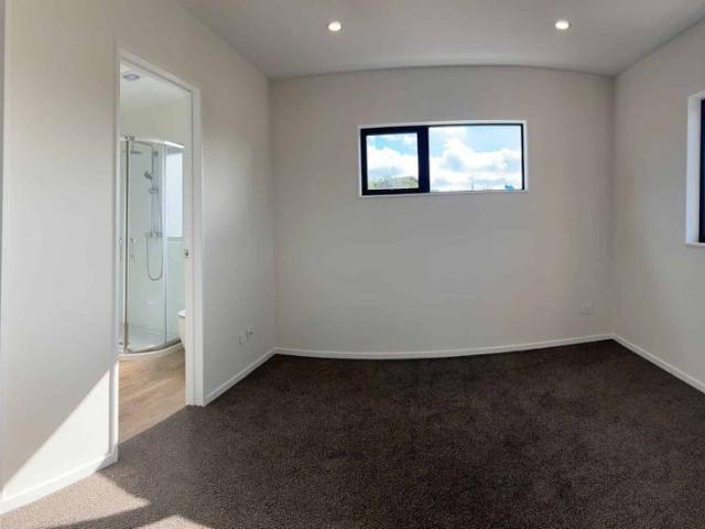 Townhouse for rent in Howick, Oroua County