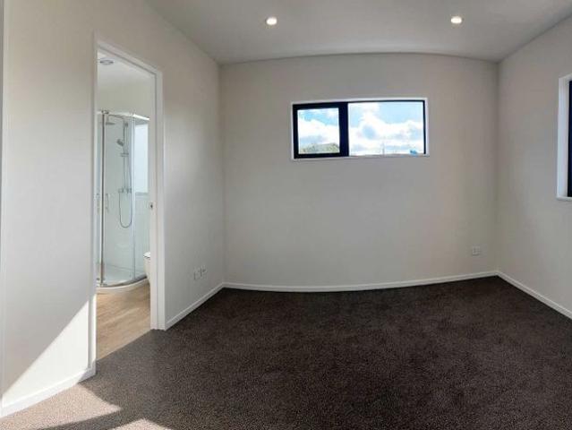 Townhouse for rent in Half Moon Bay, Howick