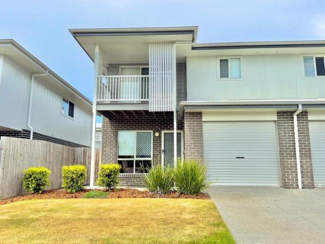 Townhouse for sale in Oxford Park, City of Brisbane