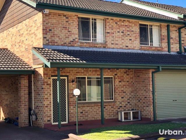 Townhouse for rent in Sydney, New South Wales