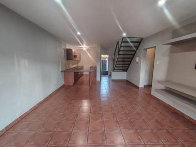 Townhouse for sale in Oranjeville, Free State