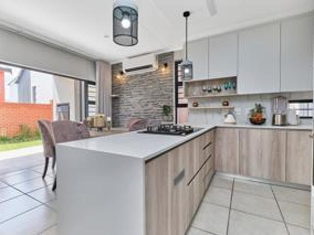 Townhouse for rent in Tembisa, Gauteng