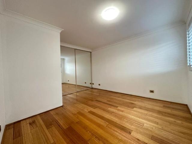 Townhouse for rent in Sydney, New South Wales