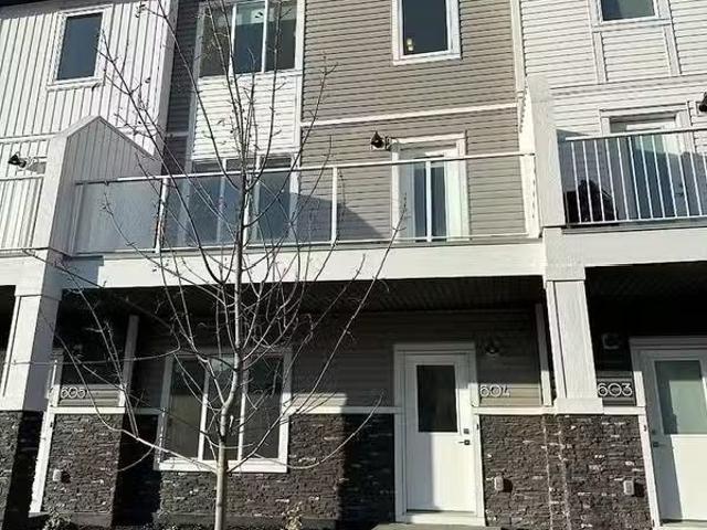 Condo for rent in Chestermere, Alberta