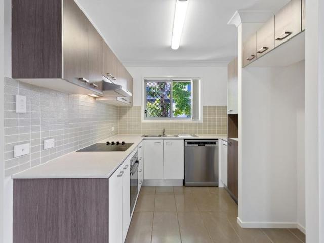Townhouse for rent in Toombul, Queensland