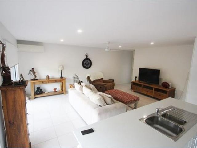 Townhouse for rent in Fernbrook, Queensland