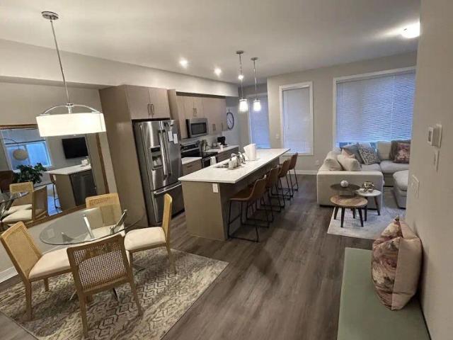 Townhouse for rent in Sunnyside, Calgary