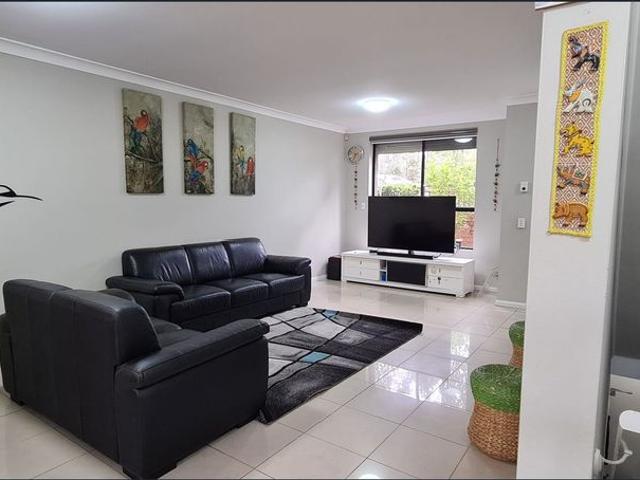 Townhouse for rent in Sydney, New South Wales