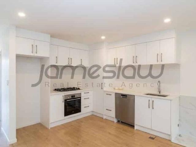 Townhouse for rent in Balmoral