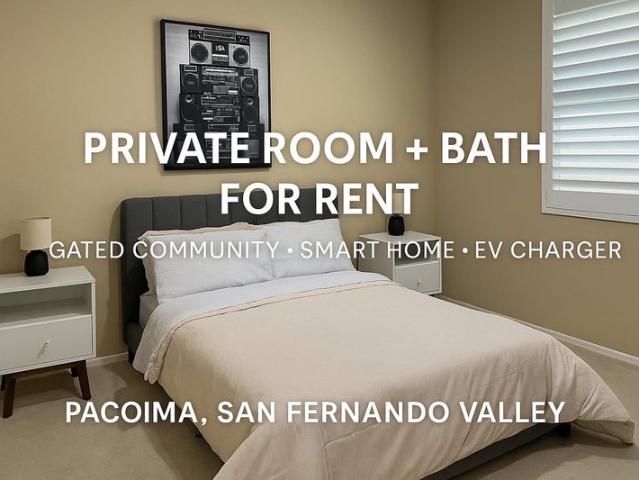 Room for rent in Pacoima Neighborhood Council, Canoga Park