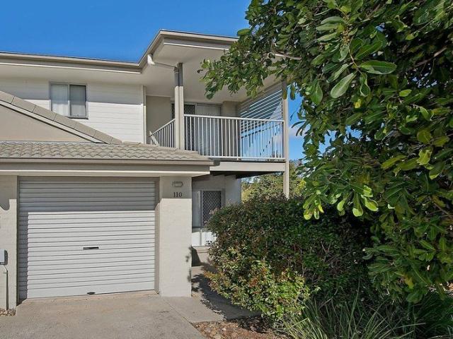 Townhouse for sale in Toombul, Queensland