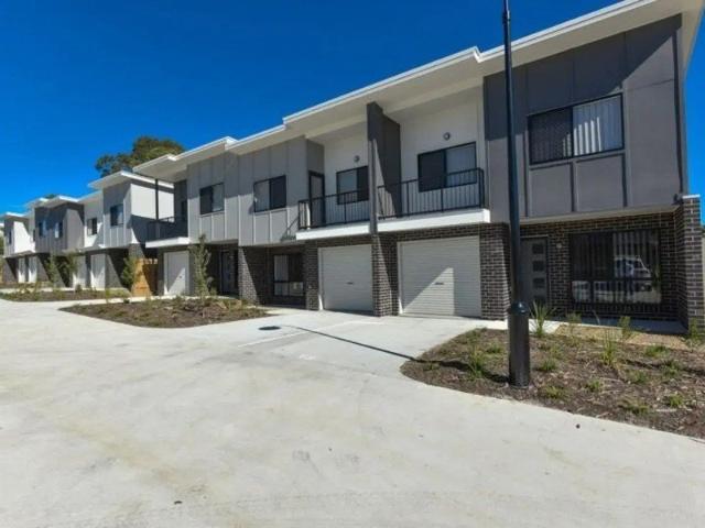 Townhouse for sale in Toombul, Queensland