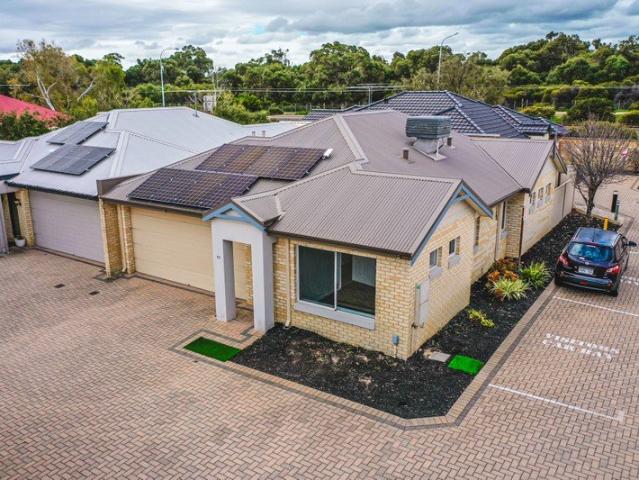Villa for sale in Waikiki, Western Australia