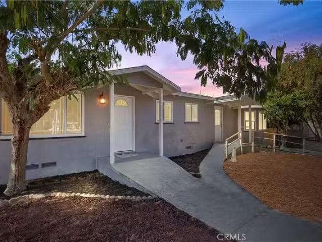 House for rent in Riverside