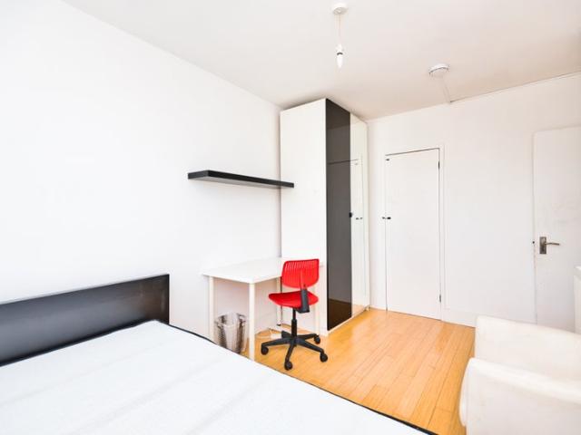 Apartment for rent in Bromley-by-Bow, Poplar Grove