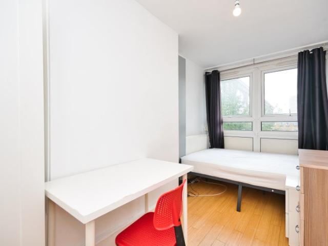 Apartment for rent in Bromley-by-Bow, Poplar Grove