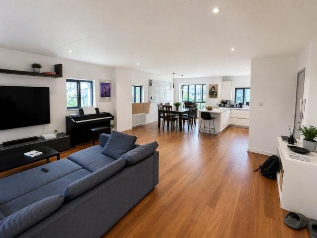 House for rent in Blackwall, Greater London