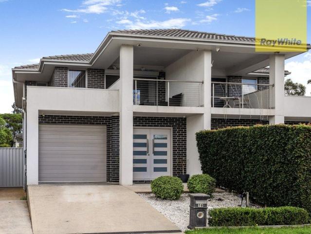Duplex for rent in Sydney, New South Wales