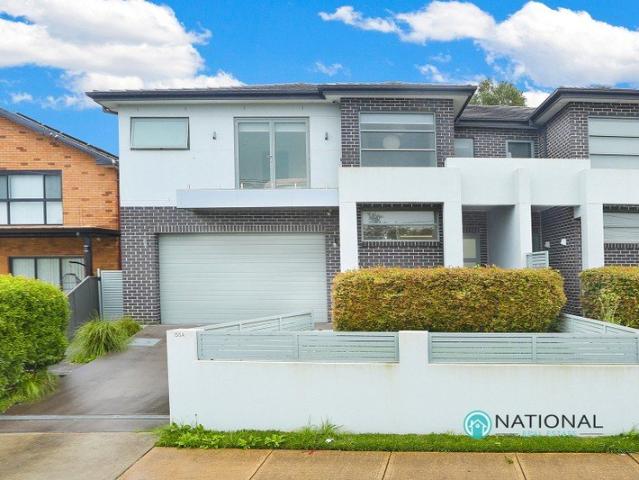 Duplex for rent in Sydney, New South Wales