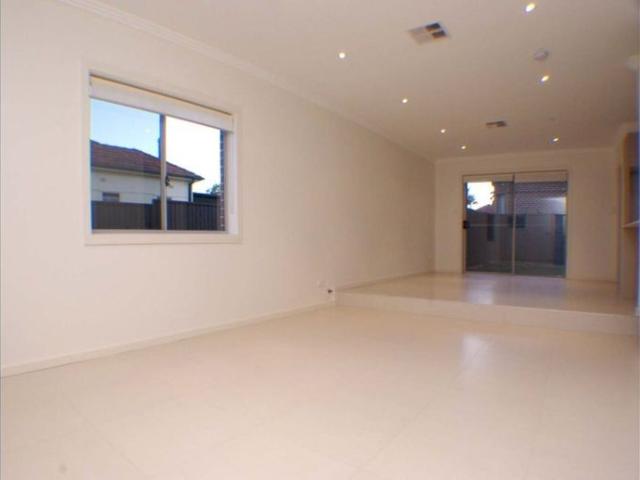 Townhouse for rent in Greenacre, Sydney